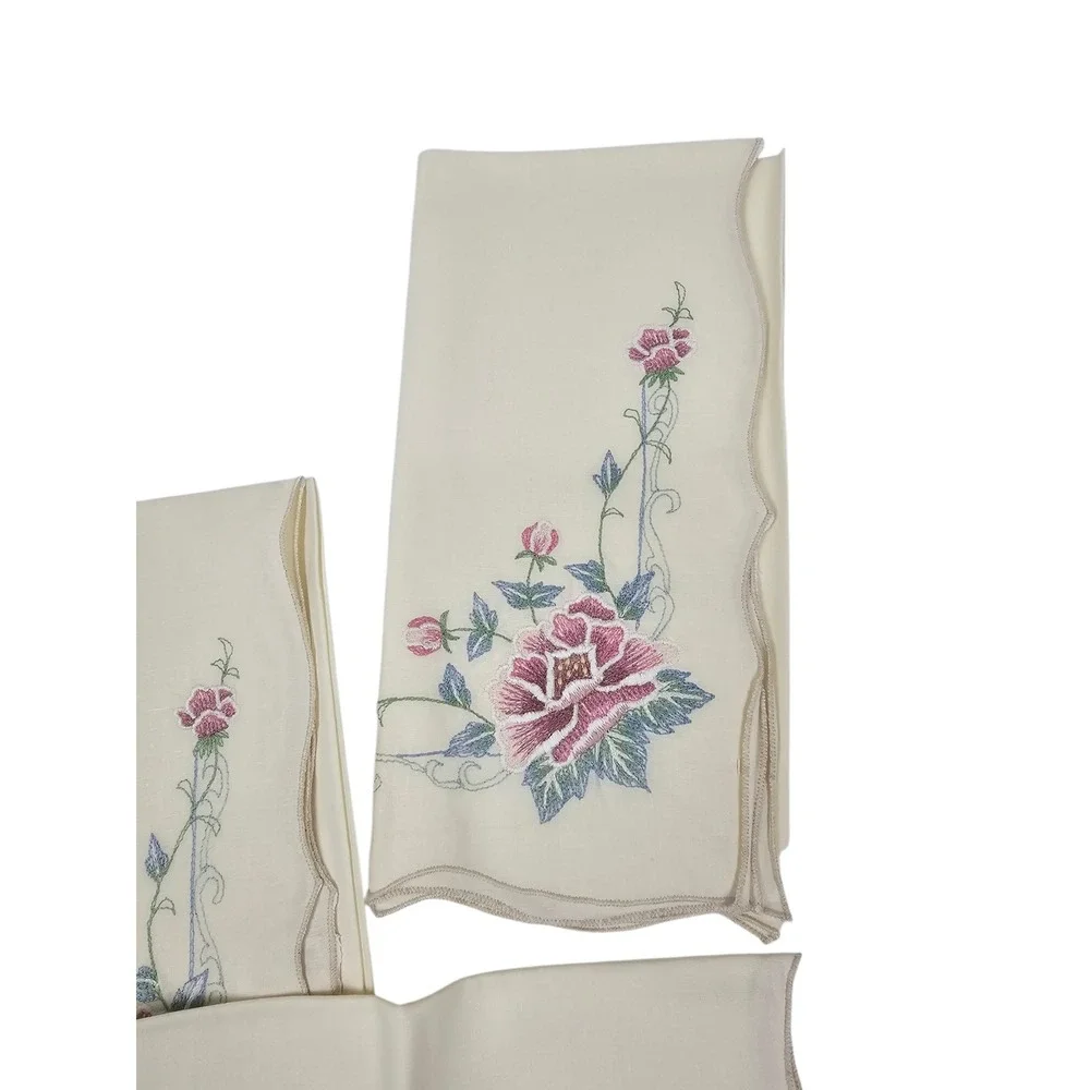 Lenox Linens Charleston Floral Embroidered Scalloped Napkins Set of 8 Cream 1989